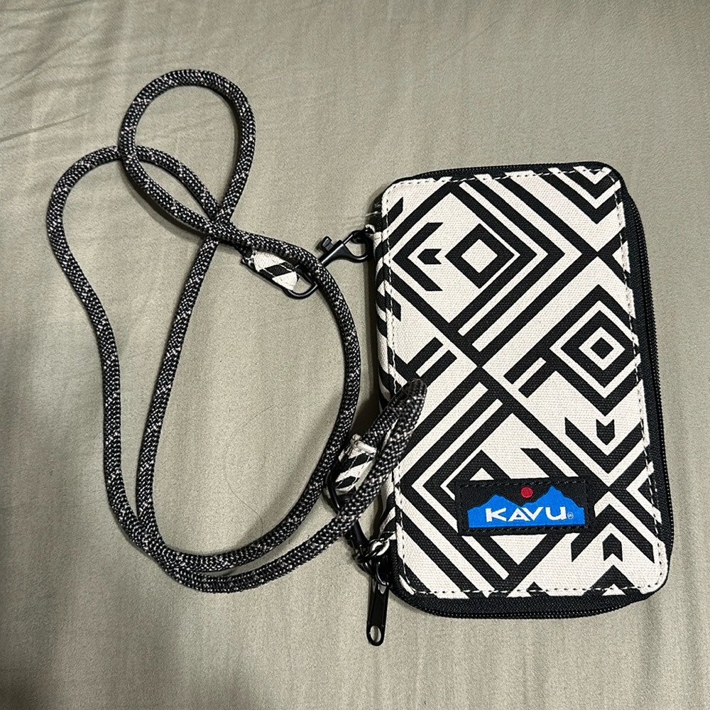 Kavu Wallet Crossbody